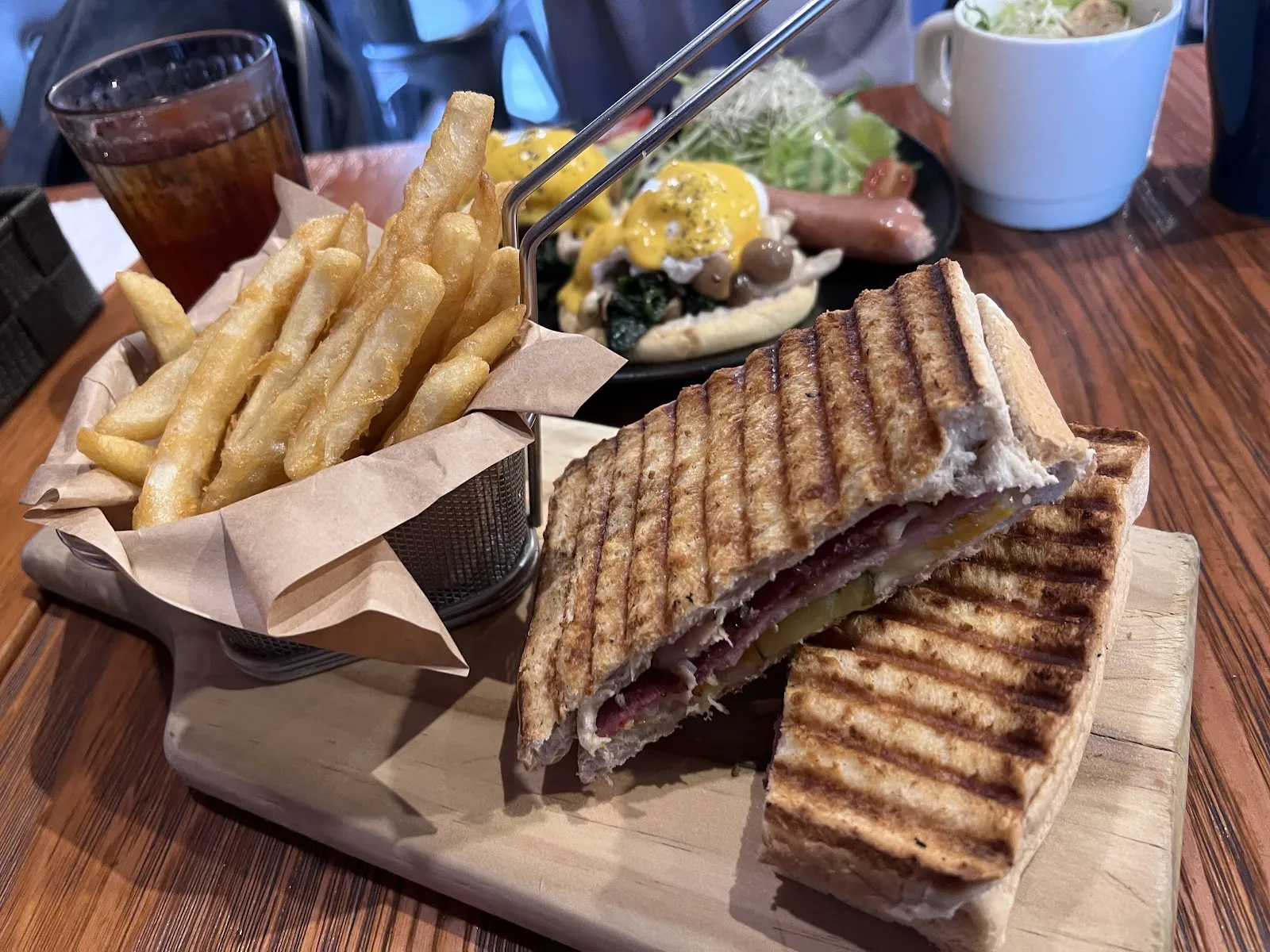 起家厝Khi Ke Tshù CAFÉ