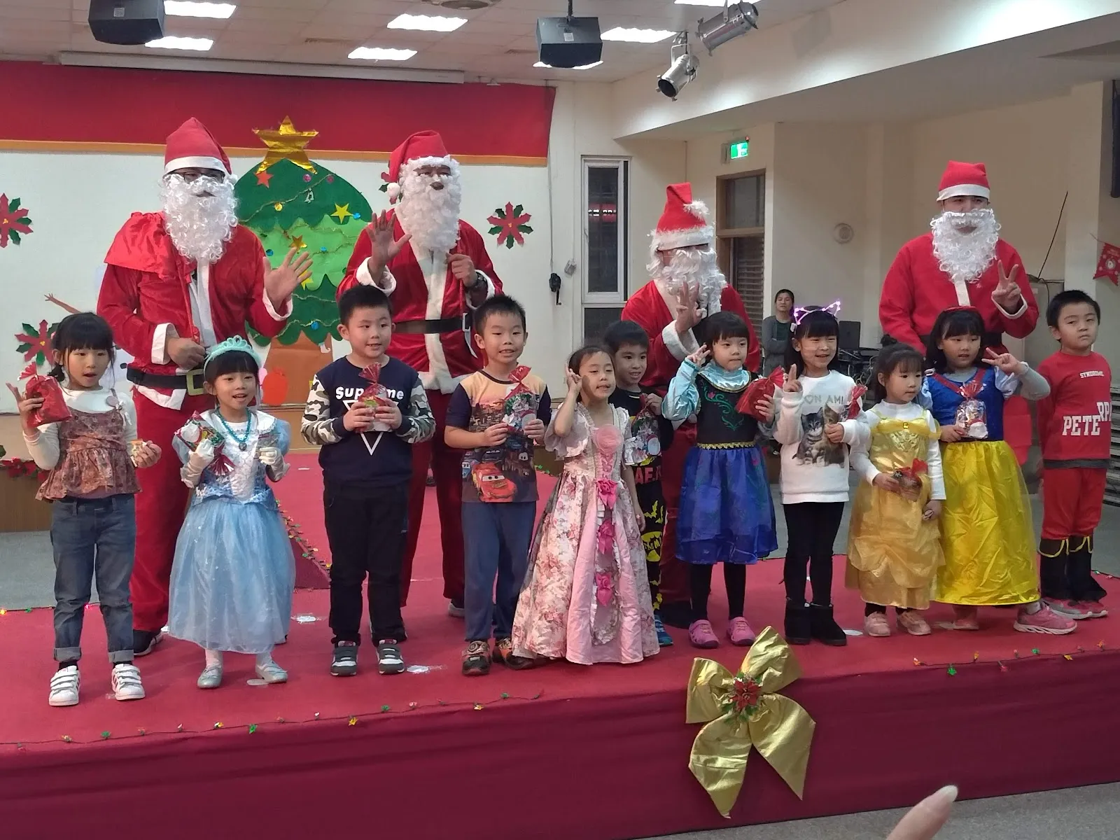 小小貓有限公司