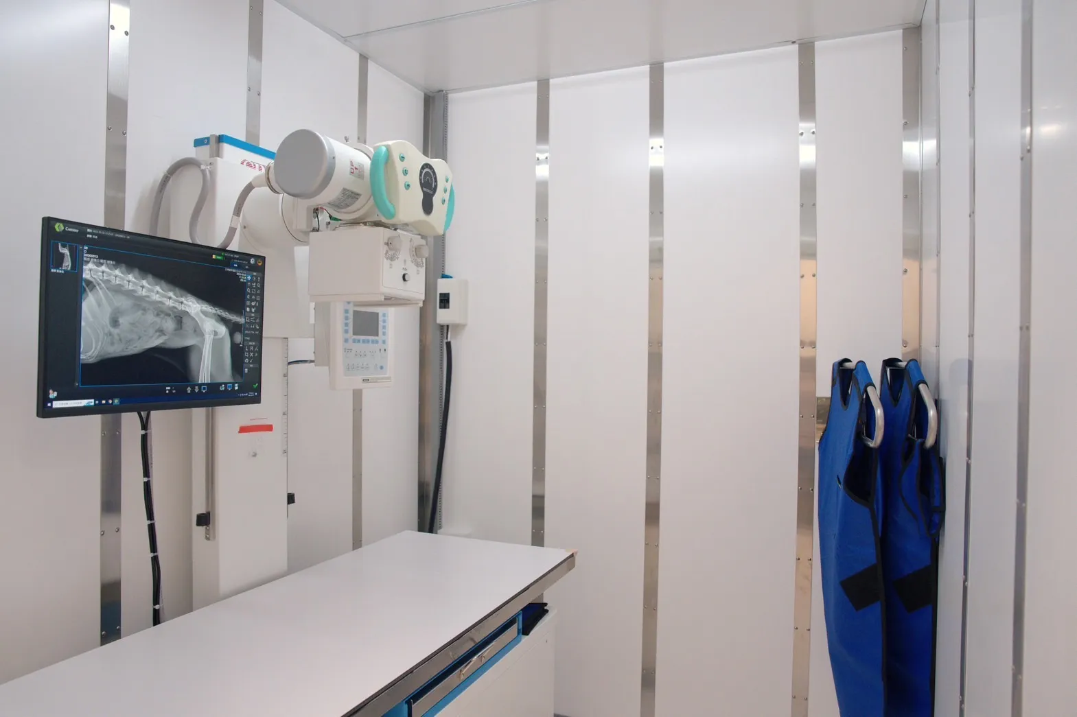 長青動物醫院急診科分院